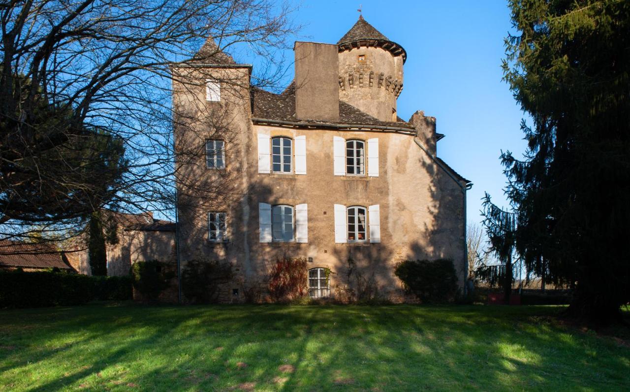 Lugan  Chateau Garinie 15Th Century Medieval Castle In The South Of France מראה חיצוני תמונה