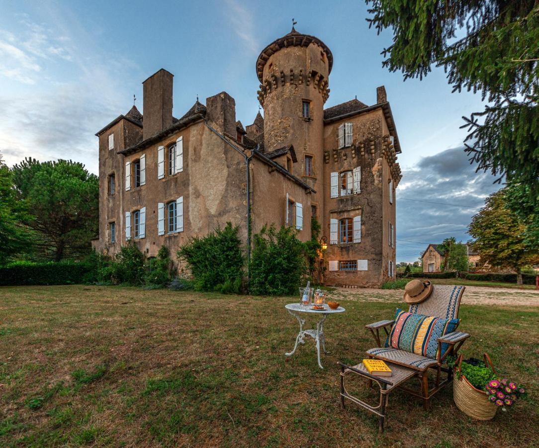Lugan  Chateau Garinie 15Th Century Medieval Castle In The South Of France מראה חיצוני תמונה
