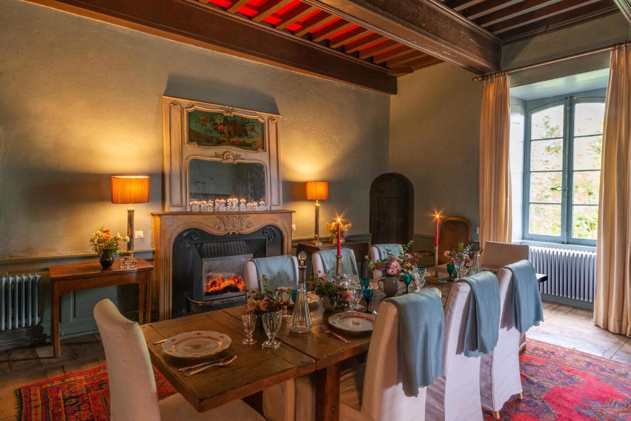 Lugan  Chateau Garinie 15Th Century Medieval Castle In The South Of France מראה חיצוני תמונה